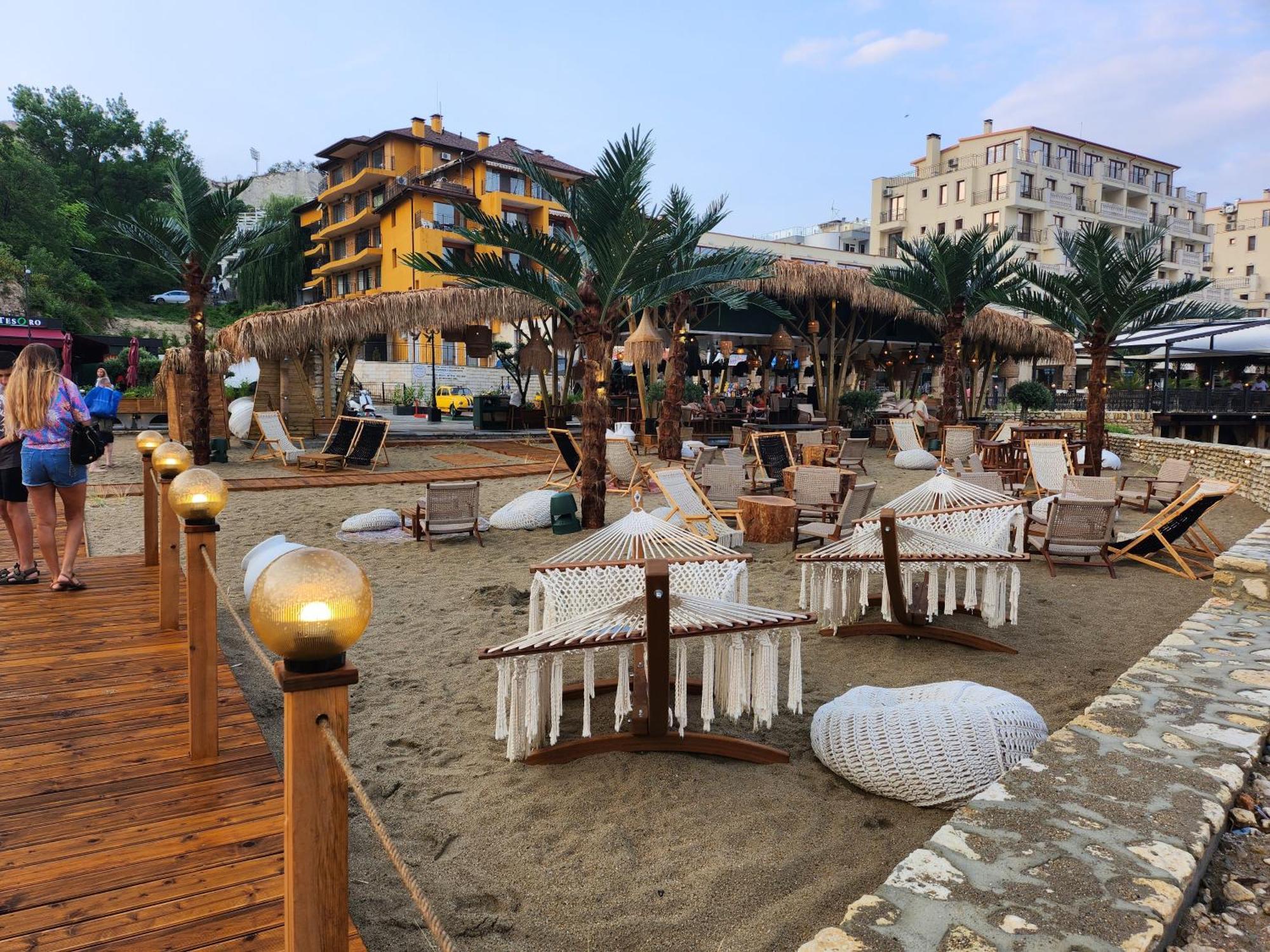 Supreme Beach Apartments 발치크 외부 사진