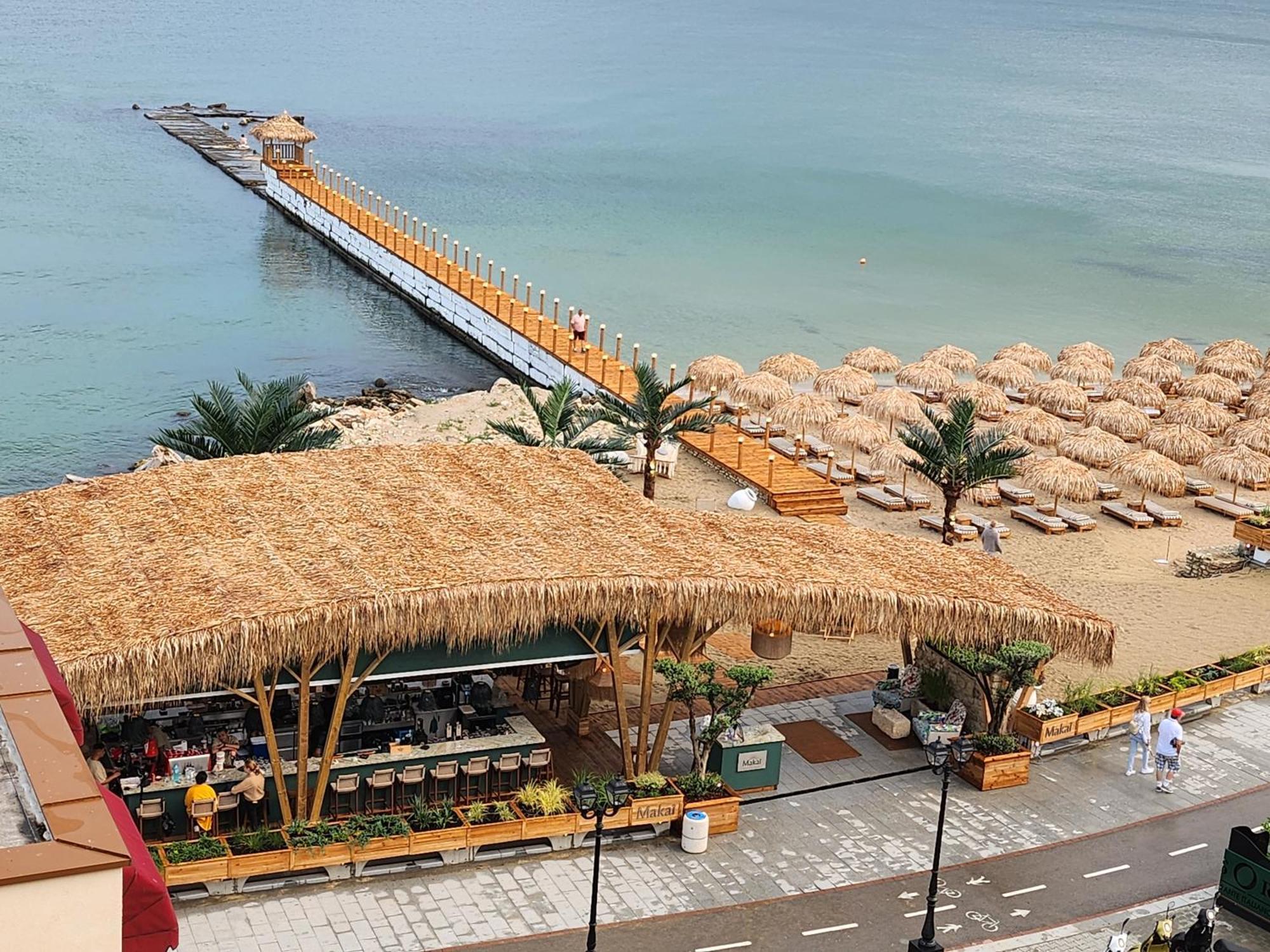Supreme Beach Apartments 발치크 객실 사진